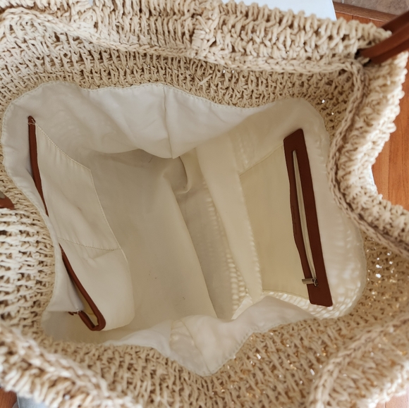 Miss Fong Woven Tote Bag with Tassels - Picture 2 of 2